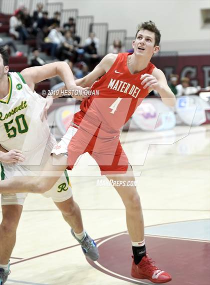 Thumbnail 3 in Mater Dei vs. Roosevelt (Rancho Mirage Holiday Invitational) photogallery.