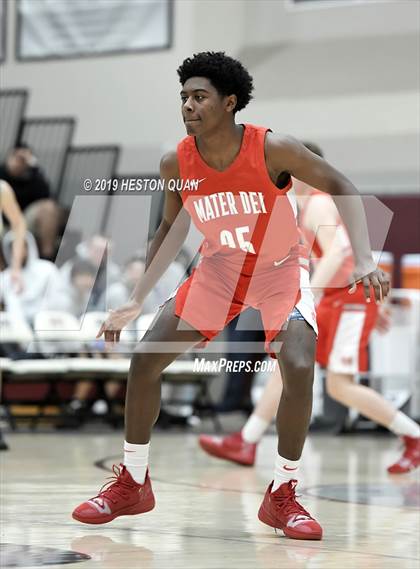 Thumbnail 1 in Mater Dei vs. Roosevelt (Rancho Mirage Holiday Invitational) photogallery.