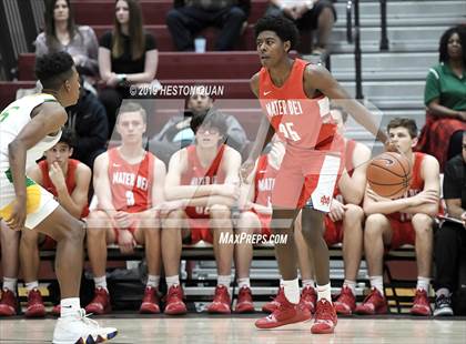 Thumbnail 3 in Mater Dei vs. Roosevelt (Rancho Mirage Holiday Invitational) photogallery.