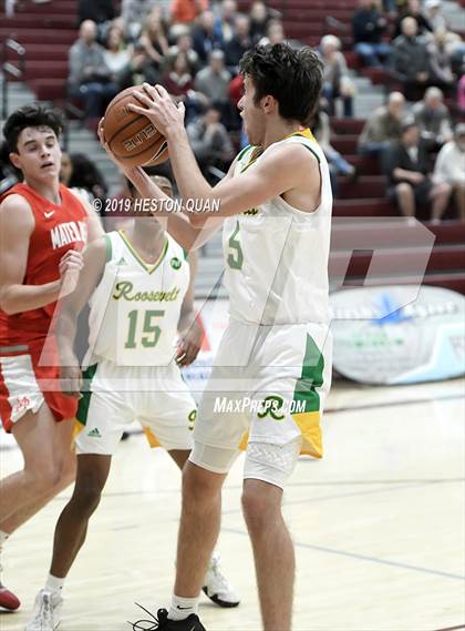 Thumbnail 2 in Mater Dei vs. Roosevelt (Rancho Mirage Holiday Invitational) photogallery.
