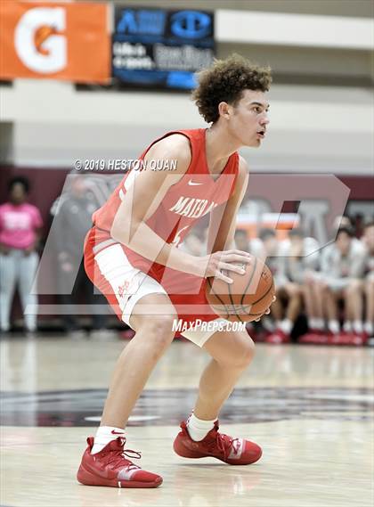 Thumbnail 1 in Mater Dei vs. Roosevelt (Rancho Mirage Holiday Invitational) photogallery.