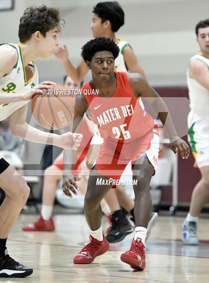 Thumbnail 3 in Mater Dei vs. Roosevelt (Rancho Mirage Holiday Invitational) photogallery.