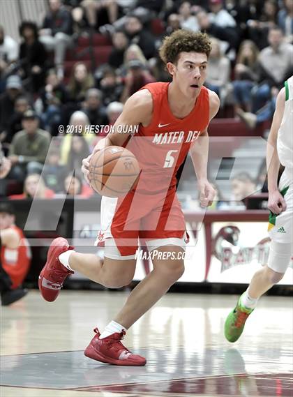 Thumbnail 2 in Mater Dei vs. Roosevelt (Rancho Mirage Holiday Invitational) photogallery.