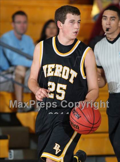 Thumbnail 3 in Bishop Verot vs. Gil St. Bernards (City of Palms Classic) photogallery.