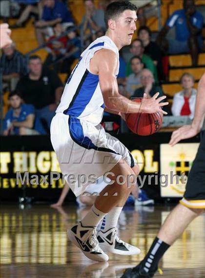 Thumbnail 2 in Bishop Verot vs. Gil St. Bernards (City of Palms Classic) photogallery.