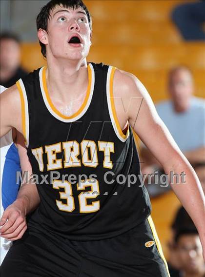 Thumbnail 1 in Bishop Verot vs. Gil St. Bernards (City of Palms Classic) photogallery.