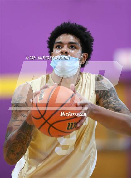 Thumbnail 3 in Wake County Academy HomeSchool vs Freedom Christian Academy (Capital City New Years Showcase) photogallery.