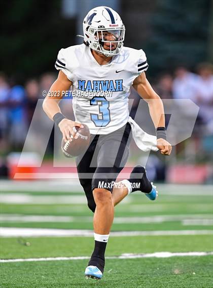 Thumbnail 3 in Mahwah @ Kinnelon photogallery.