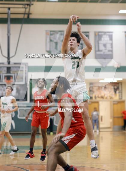 Thumbnail 2 in South Walton vs. West Florida (FHSAA 4A District Semifinal) photogallery.