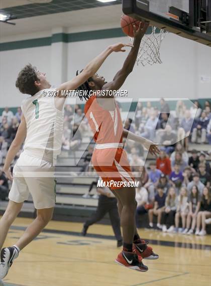 Thumbnail 3 in South Walton vs. West Florida (FHSAA 4A District Semifinal) photogallery.