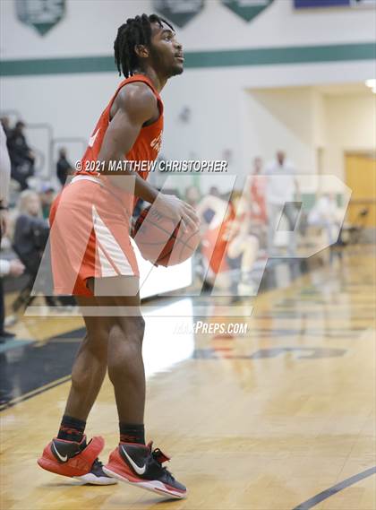 Thumbnail 3 in South Walton vs. West Florida (FHSAA 4A District Semifinal) photogallery.