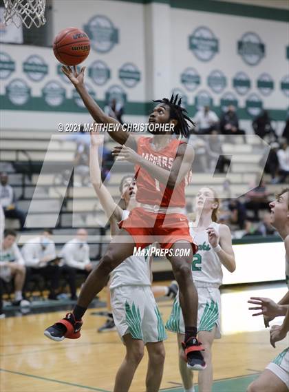 Thumbnail 1 in South Walton vs. West Florida (FHSAA 4A District Semifinal) photogallery.