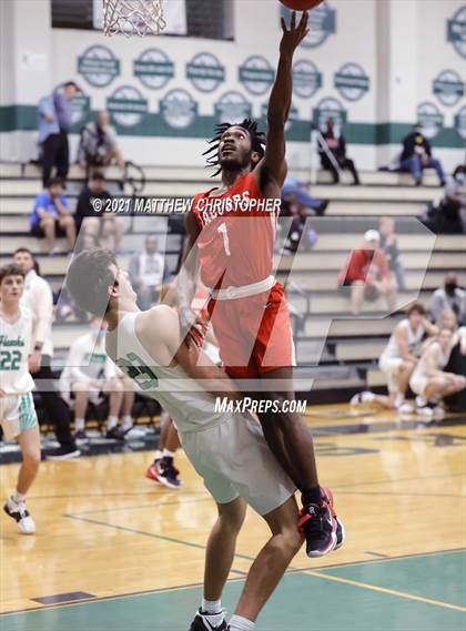 Thumbnail 1 in South Walton vs. West Florida (FHSAA 4A District Semifinal) photogallery.