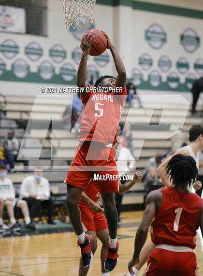 Thumbnail 1 in South Walton vs. West Florida (FHSAA 4A District Semifinal) photogallery.