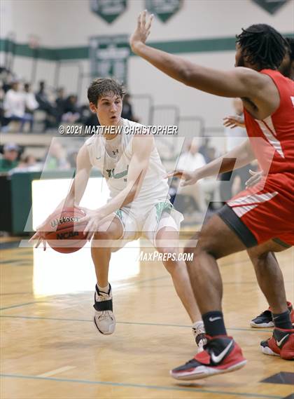 Thumbnail 2 in South Walton vs. West Florida (FHSAA 4A District Semifinal) photogallery.