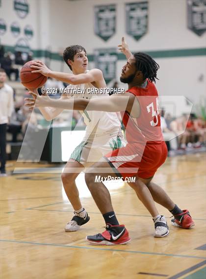 Thumbnail 1 in South Walton vs. West Florida (FHSAA 4A District Semifinal) photogallery.