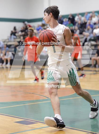Thumbnail 1 in South Walton vs. West Florida (FHSAA 4A District Semifinal) photogallery.