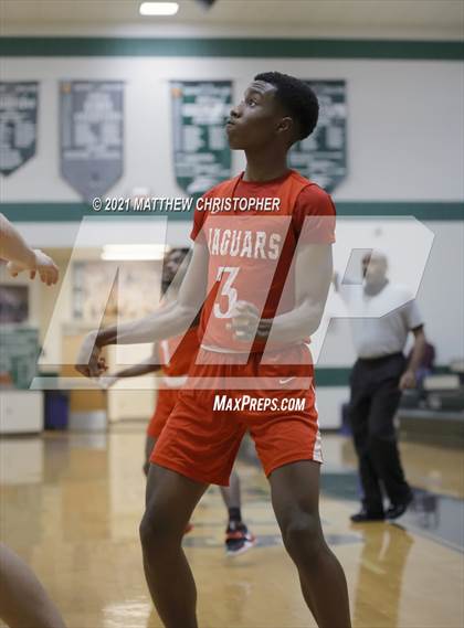 Thumbnail 1 in South Walton vs. West Florida (FHSAA 4A District Semifinal) photogallery.