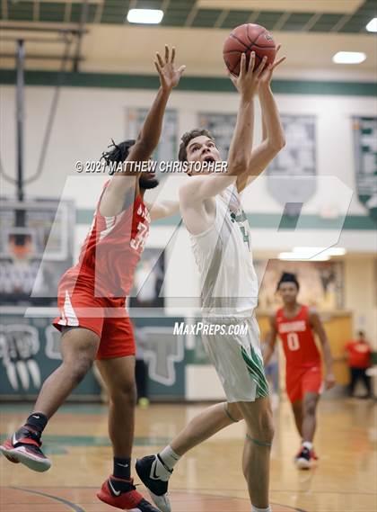 Thumbnail 1 in South Walton vs. West Florida (FHSAA 4A District Semifinal) photogallery.