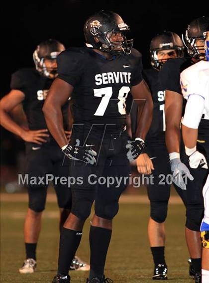 Thumbnail 1 in Servite vs. Bishop Amat photogallery.