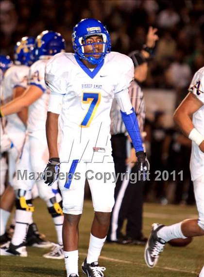 Thumbnail 2 in Servite vs. Bishop Amat photogallery.