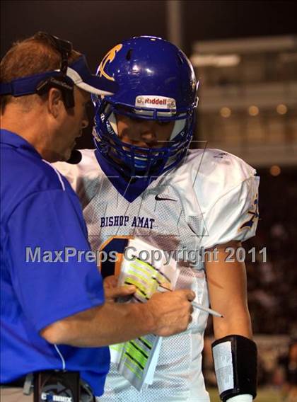 Thumbnail 3 in Servite vs. Bishop Amat photogallery.