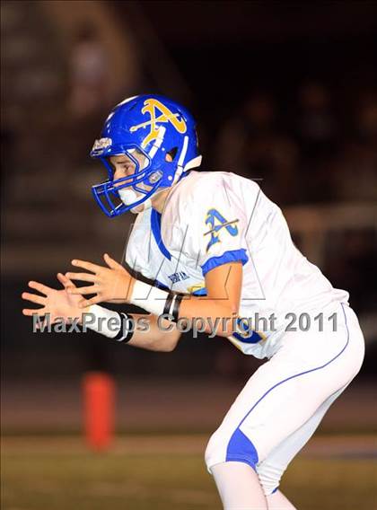 Thumbnail 1 in Servite vs. Bishop Amat photogallery.