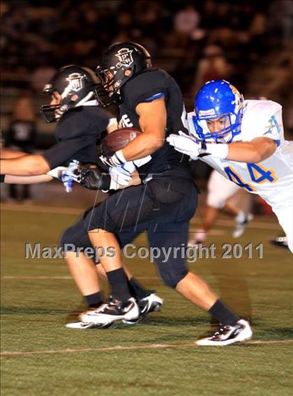 Thumbnail 1 in Servite vs. Bishop Amat photogallery.