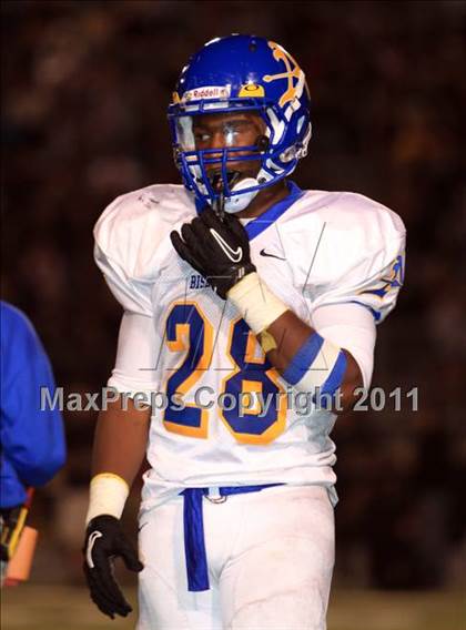 Thumbnail 3 in Servite vs. Bishop Amat photogallery.