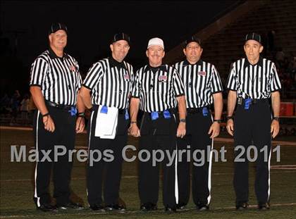 Thumbnail 1 in Servite vs. Bishop Amat photogallery.