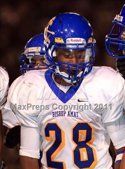 Thumbnail 2 in Servite vs. Bishop Amat photogallery.