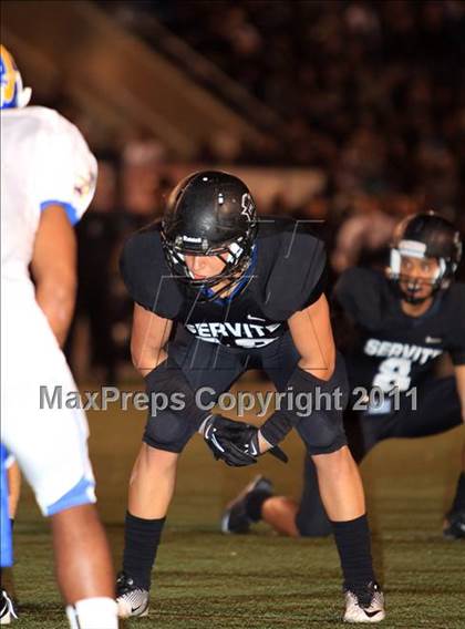 Thumbnail 3 in Servite vs. Bishop Amat photogallery.