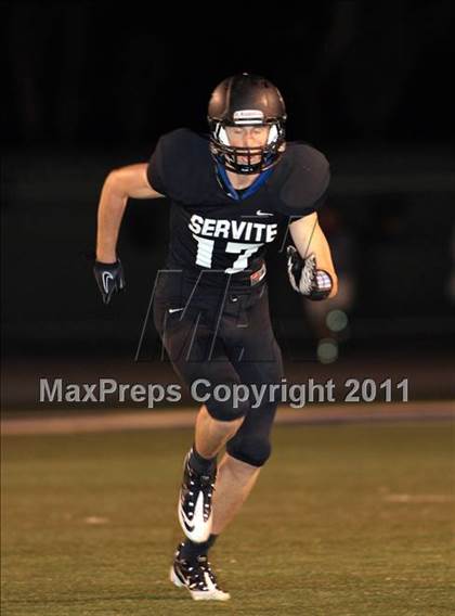 Thumbnail 1 in Servite vs. Bishop Amat photogallery.