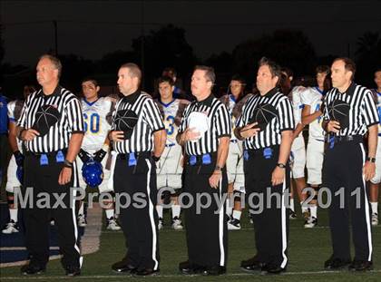 Thumbnail 2 in Servite vs. Bishop Amat photogallery.