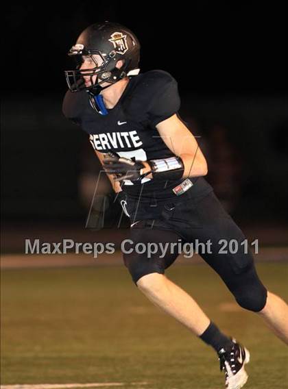 Thumbnail 2 in Servite vs. Bishop Amat photogallery.
