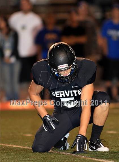 Thumbnail 3 in Servite vs. Bishop Amat photogallery.