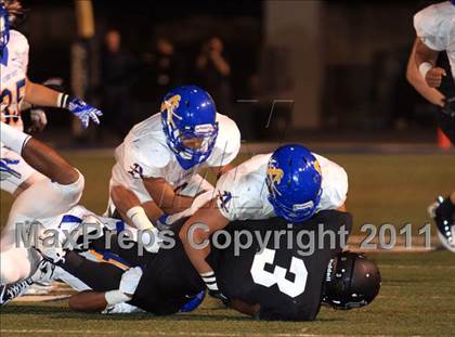 Thumbnail 1 in Servite vs. Bishop Amat photogallery.