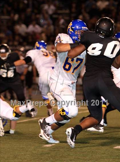 Thumbnail 2 in Servite vs. Bishop Amat photogallery.