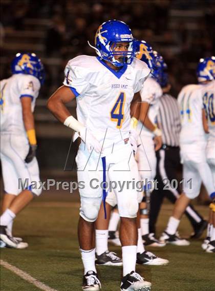 Thumbnail 1 in Servite vs. Bishop Amat photogallery.