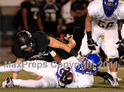 Thumbnail 2 in Servite vs. Bishop Amat photogallery.