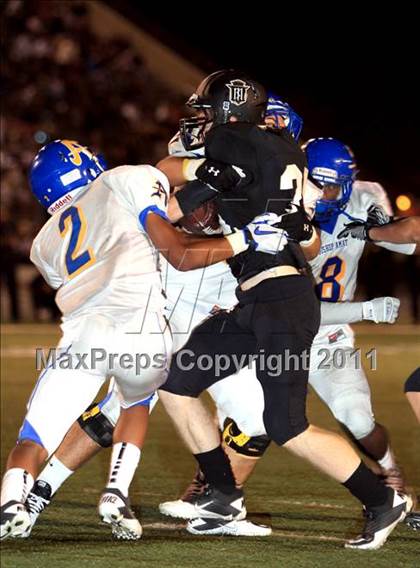 Thumbnail 1 in Servite vs. Bishop Amat photogallery.