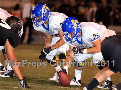 Thumbnail 2 in Servite vs. Bishop Amat photogallery.