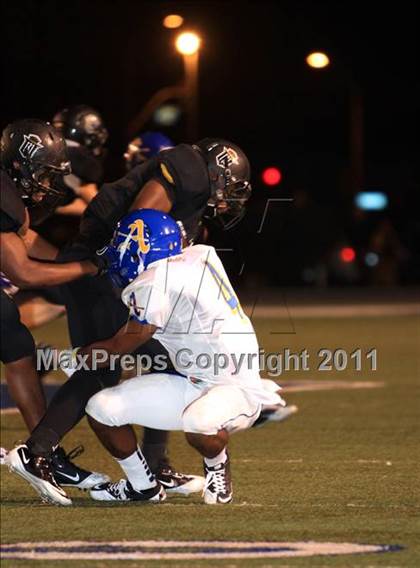 Thumbnail 2 in Servite vs. Bishop Amat photogallery.