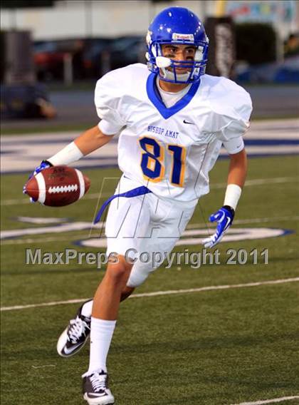 Thumbnail 3 in Servite vs. Bishop Amat photogallery.