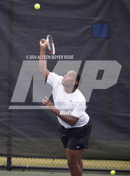 Thumbnail 2 in NCHSAA 1A Finals (Singles) photogallery.