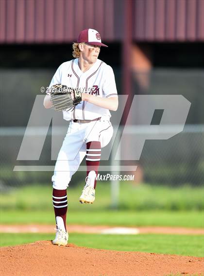 Thumbnail 1 in Comanche @ Millsap photogallery.