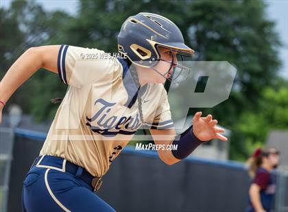 Thumbnail 1 in Collierville @ Arlington photogallery.