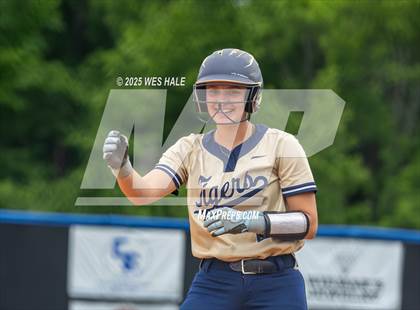 Thumbnail 1 in Collierville @ Arlington photogallery.