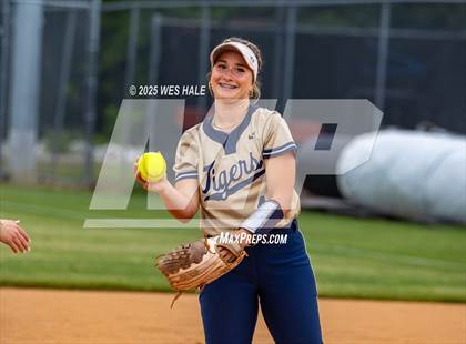 Thumbnail 1 in Collierville @ Arlington photogallery.
