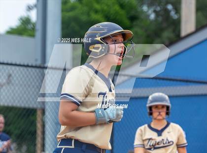 Thumbnail 2 in Collierville @ Arlington photogallery.